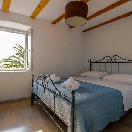 Bargujac Summer House 度假居